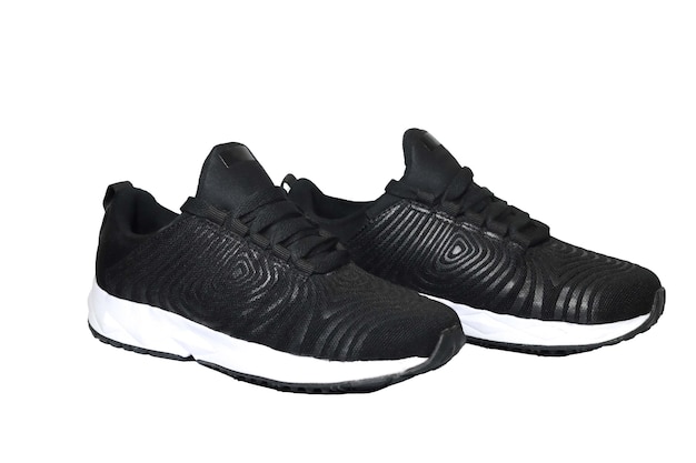 Czarne sneakersy z białą podeszwą i czarną koronką