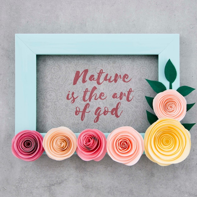 PSD cornice floreale decorativa con citazione positiva