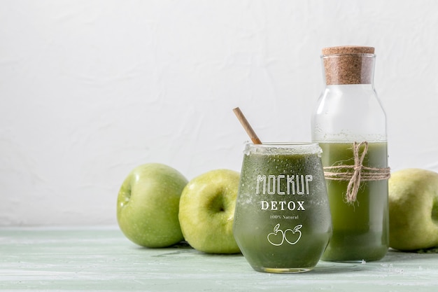 Delicious detox juice concept mock-up