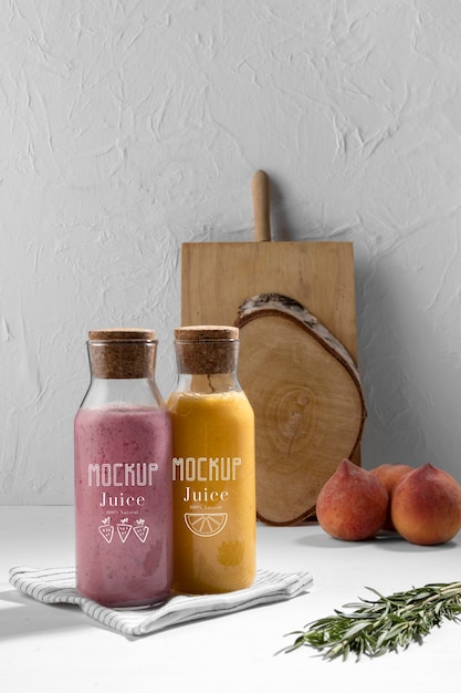 PSD mock-up di concetto di succo disintossicante delizioso