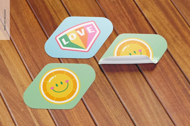 Diamantstickers op houten achtergrondmodel, perspectief 02