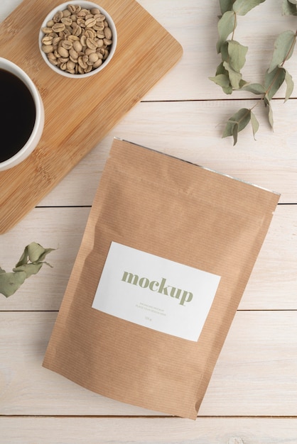 Mockup di doypack in un contesto reale