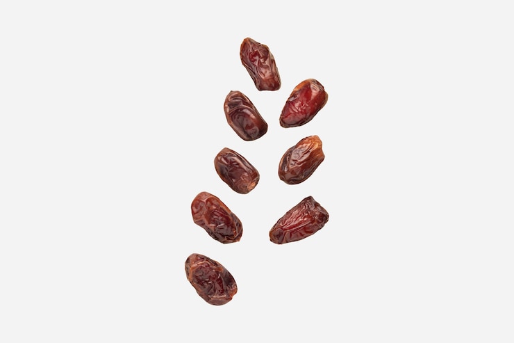 PSD dried dates fruits on transparent background png format