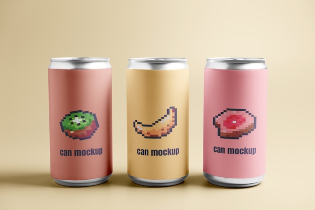 PSD mockup di imballaggio per lattina da 8 bit