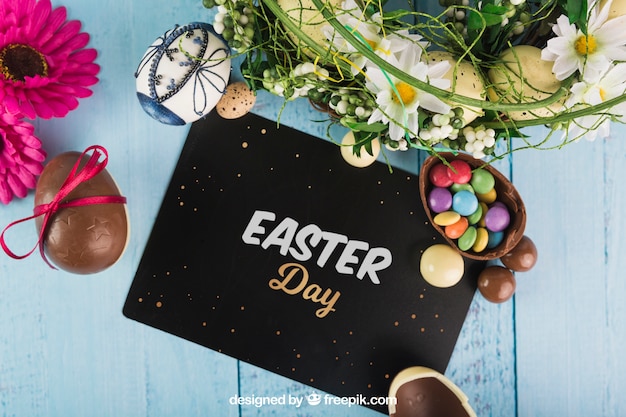 PSD mockup di pasqua con busta nera