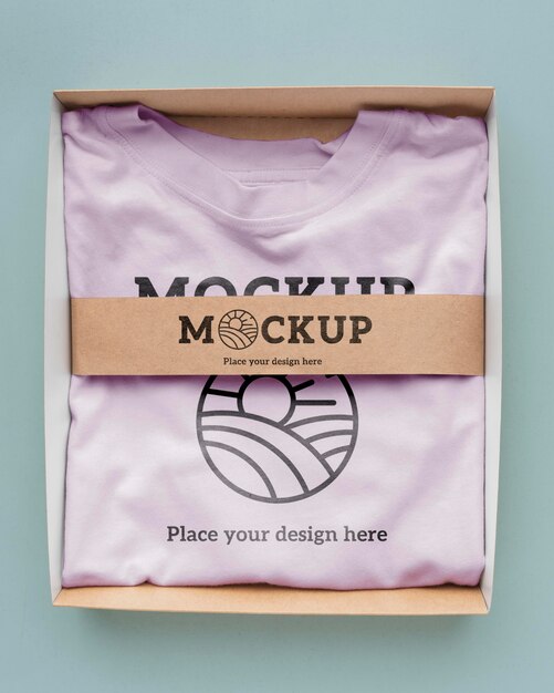 Mockup di packaging per t-shirt ecologica