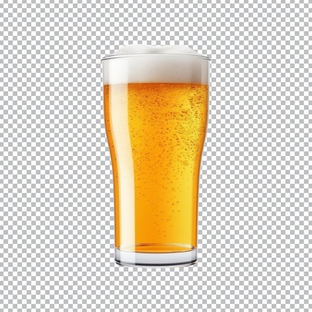 PSD een glas koud bier geïsoleerd op transparante achtergrond uitknippad