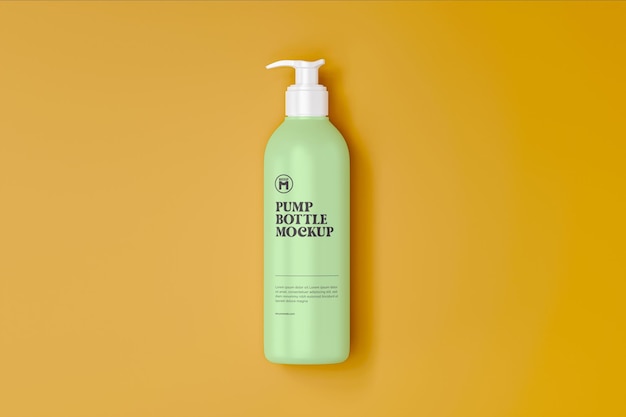 Een mock-up fles met een pomp op een oranje oppervlak