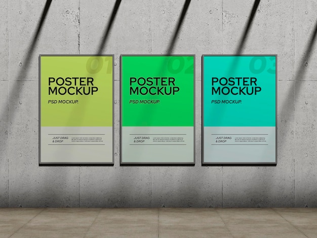 een rij posters op een muur met een die zegt poster
