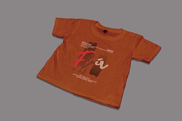 Een shirt met de tekst 'fil' erop
