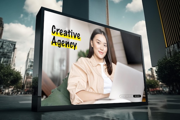 PSD ekran telewizora z kobietą z napisem agencja kreatywna.
