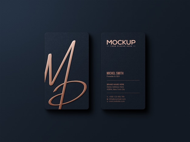 PSD elegante mockup logo in lamina d'oro su biglietto da visita scuro