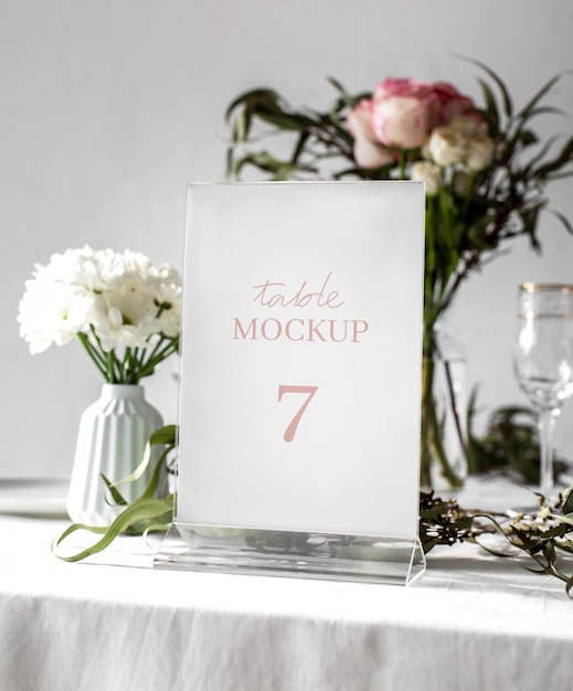 PSD elegant table display mock-up