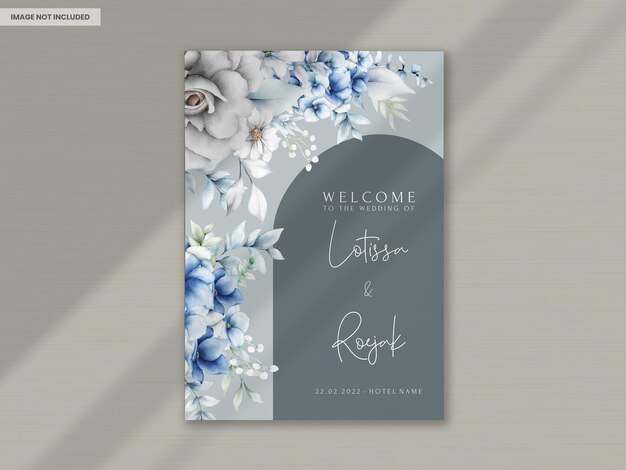 PSD elegant wedding invitation card with beautiful floral wreath