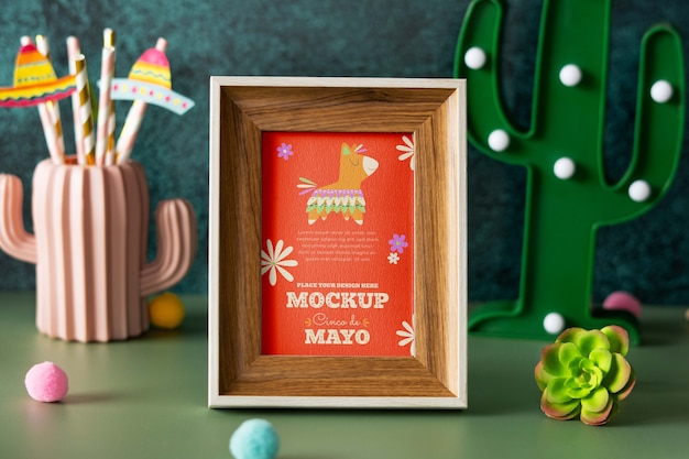 Elementy makiety Cinco de mayo z dekoracjami i ornamentami