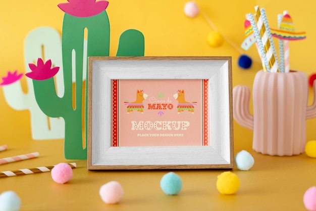 Elementy makiety Cinco de mayo z dekoracjami i ornamentami