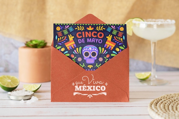 Elementy makiety Cinco de mayo z dekoracjami i ornamentami