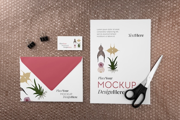 PSD envelope stationery mock-up with bubble wrap background