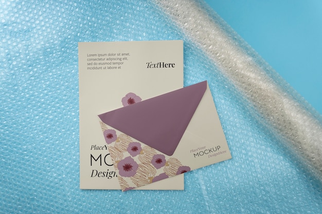 PSD envelope stationery mock-up with bubble wrap background