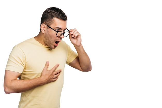 PSD uomo espressivo che gesturing