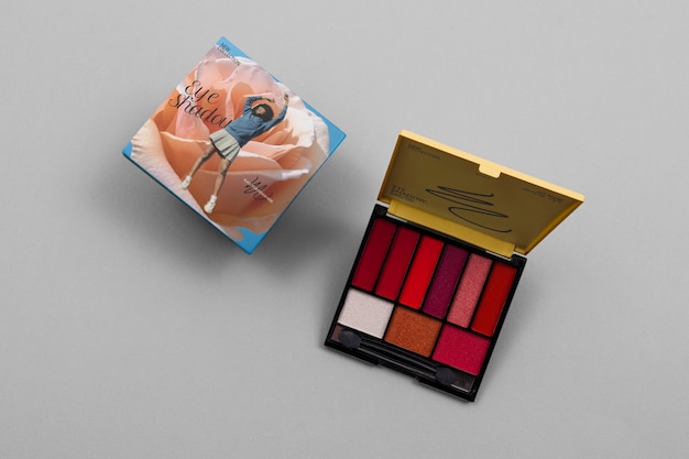 eye shadow packaging mockup