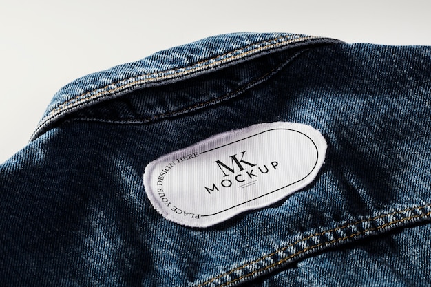 Mock-up di patch per abbigliamento in tessuto su denim