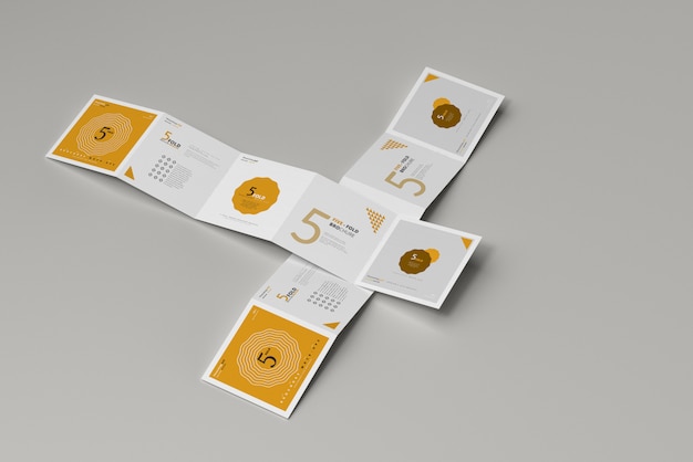 Mockup di brochure quadrate a cinque pieghe