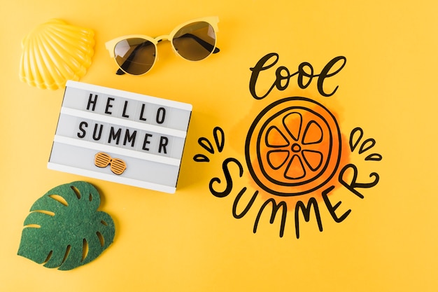 PSD flat lay copyspace mockup for summer concepts