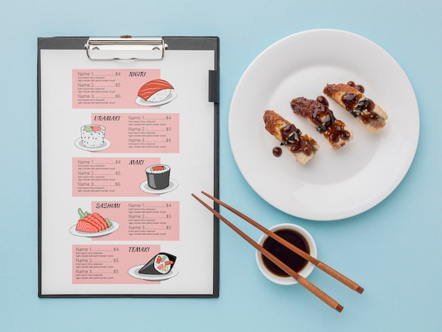 PSD delizioso menu sushi con piatti piatti