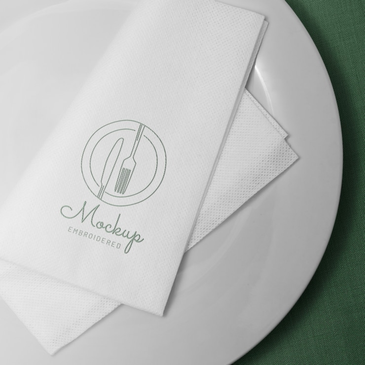 PSD flat lay napkin on plate arrangement