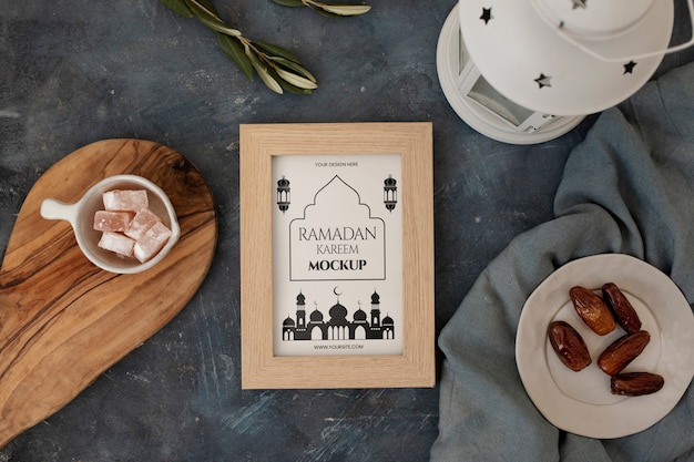 PSD mockup di cornice ramadan piatta