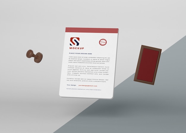 PSD mockup e timbro di carta galleggiante