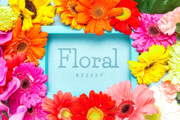 PSD mock-up floreale con piante colorate