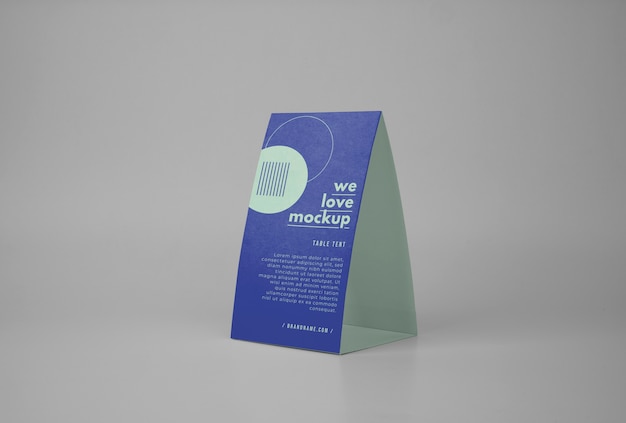 Flyer mockup voor papieren tafeltent