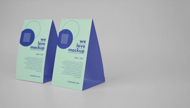 Flyer mockup voor papieren tafeltent