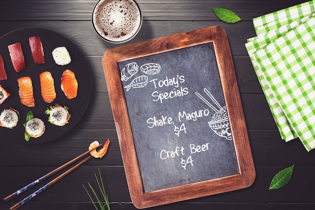 PSD mockup di cibo con design sushi