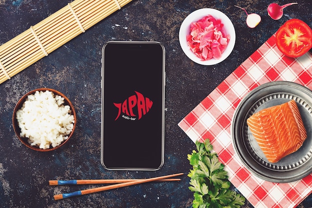 PSD mockup di cibo con design sushi