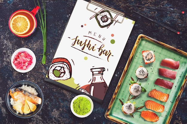 PSD mockup di cibo con design sushi