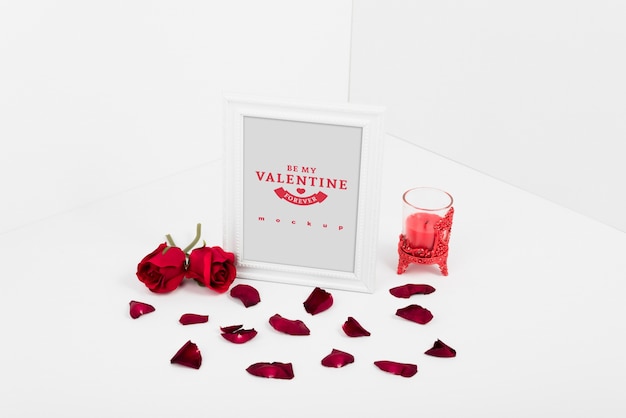 PSD frame mockup with valentine concept