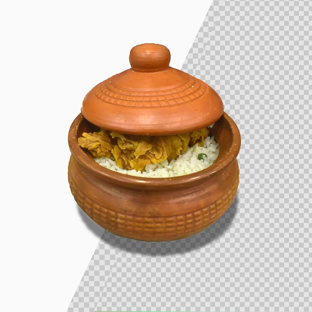 Жареный рис с жареной курицей в изолированном коричневом глиняном горшке