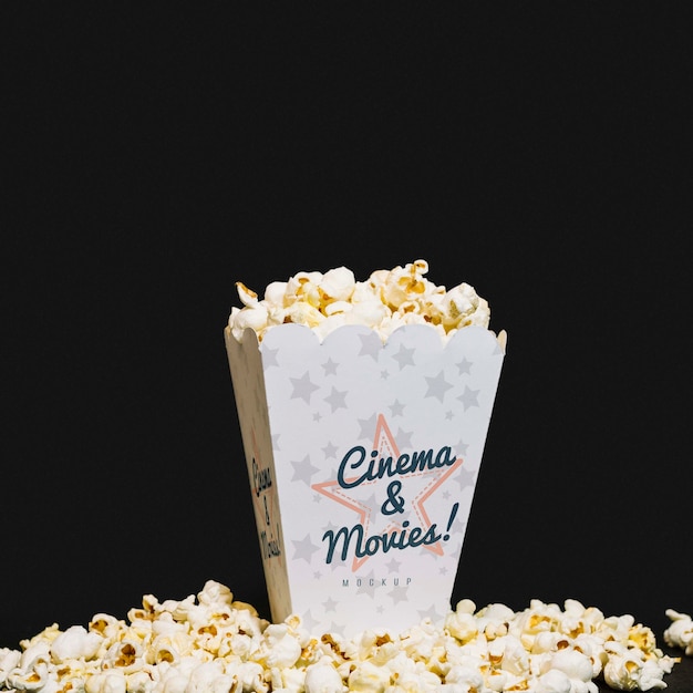 Vista frontale del cinema popcorn