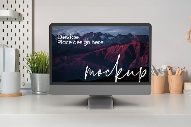 PSD vista frontale del mockup desktop con sfondo realistico