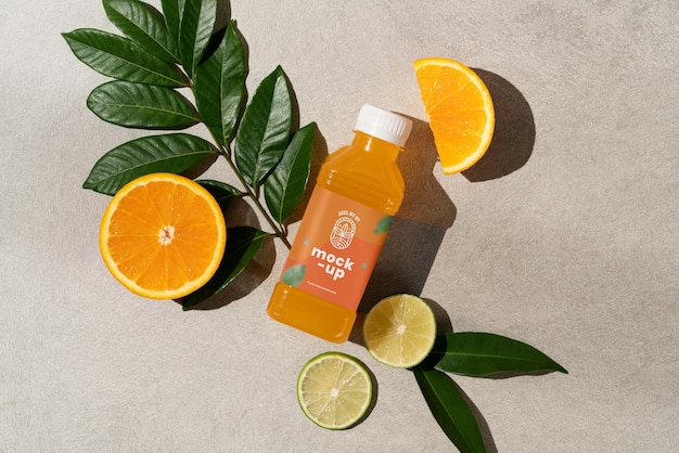 PSD design mockup bottiglia di succo di frutta