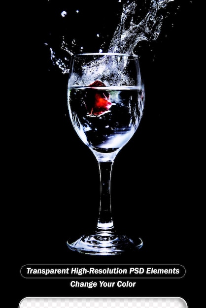 PSD i frutti stanno spruzzando in un bicchiere d'acqua