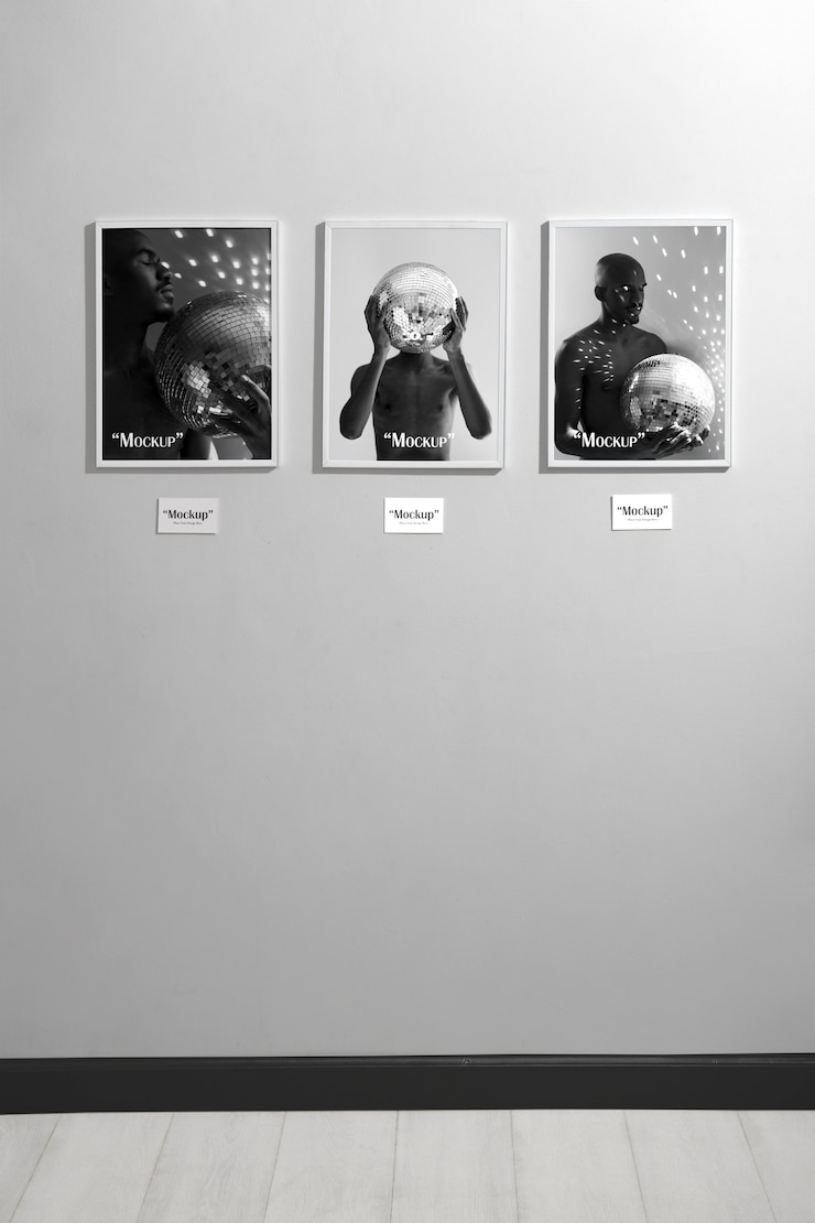 PSD gallery frames mockup design