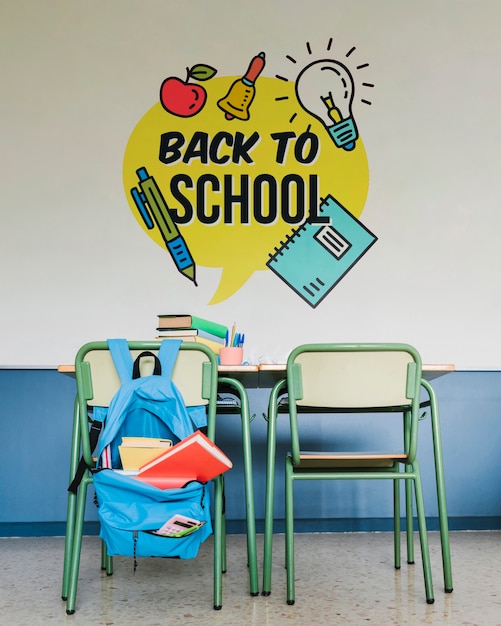 PSD prepararsi per il primo giorno di scuola con il mock-up a parete