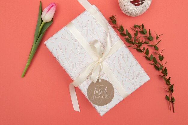 Gift card label mock-up with tulip flower