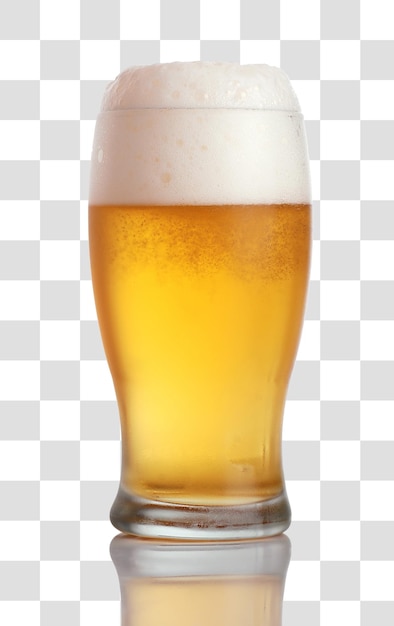 Glas bier close-up met schuim, gelaagd psd-bestand