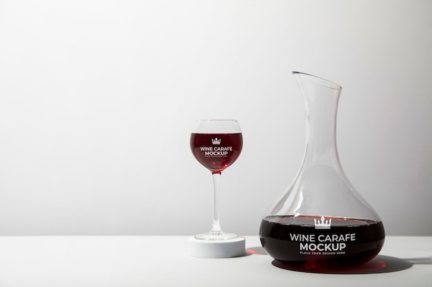 ワイン用ガラスカラフェのモックアップ