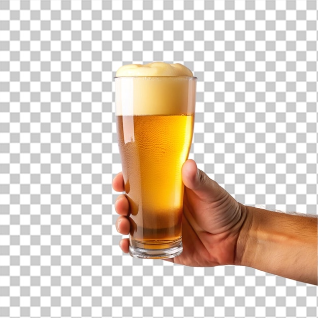 PSD un bicchiere di birra fredda isolato su un percorso di ritaglio di sfondo trasparente